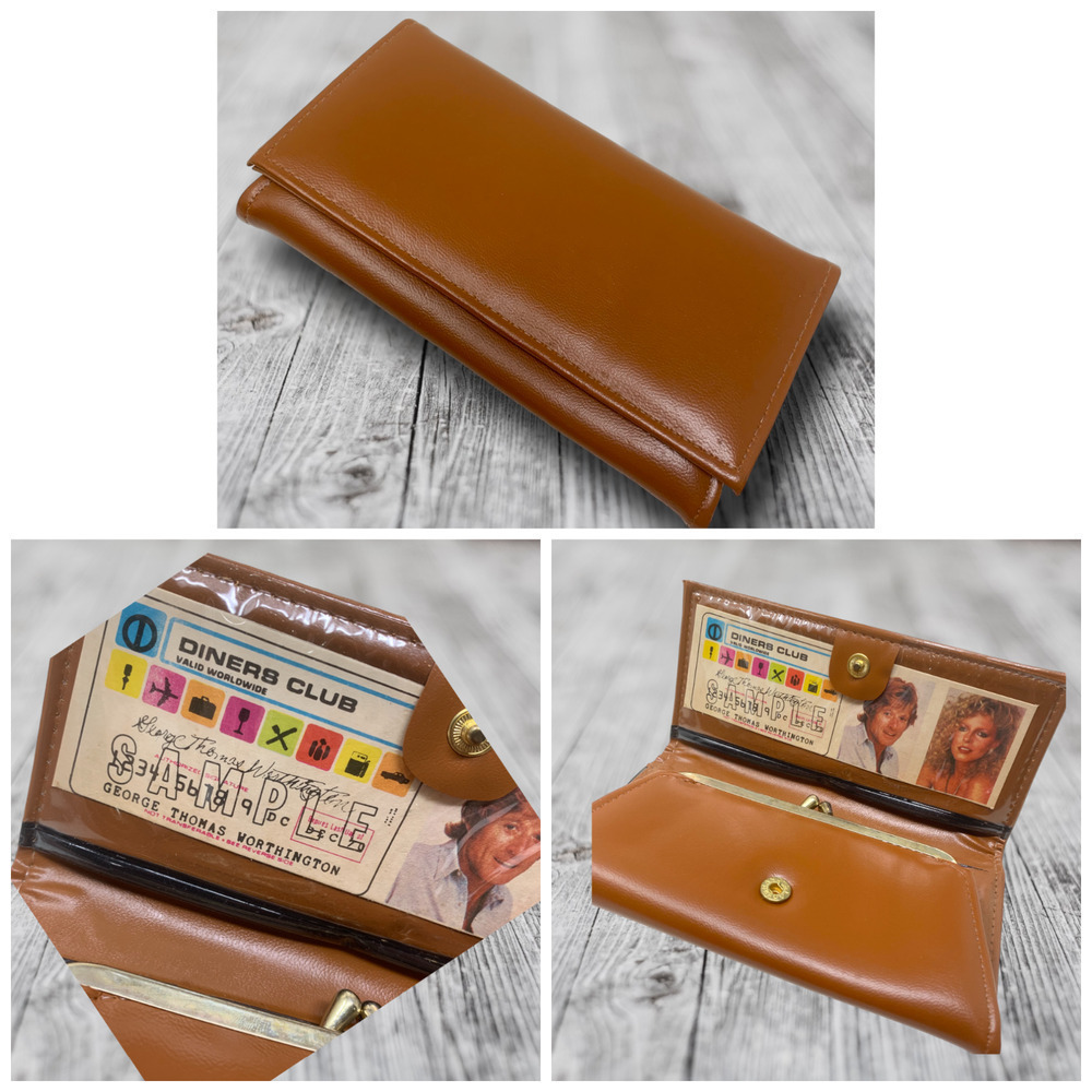 Vintage 1970's NEW Star Brand Brown Wallet Clutch New Old Stock Snap Kisslock